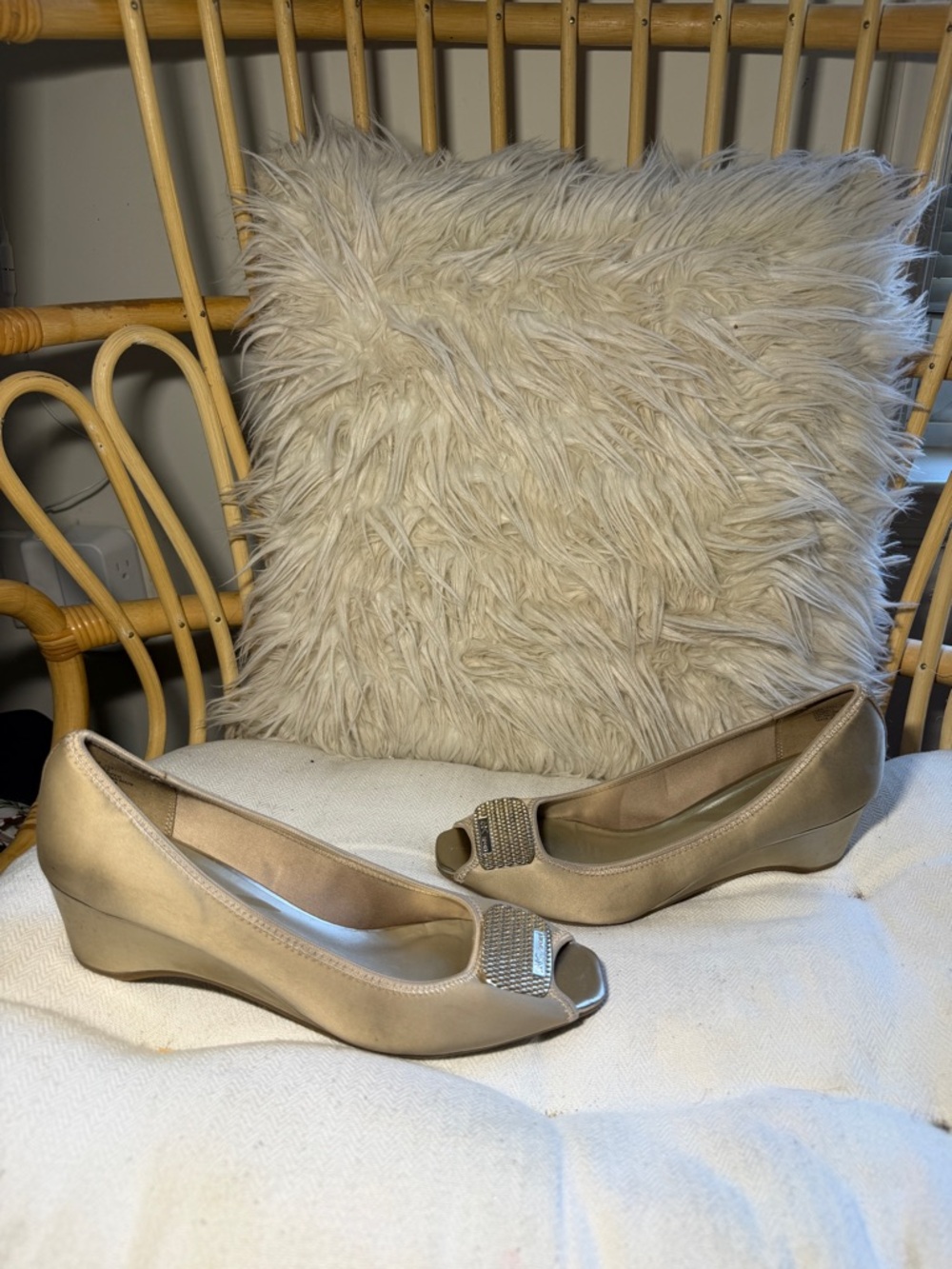 Anne Klein Sport Shoes Womens 10M Peep Toe Slingback Wedge Heel Tan Gold